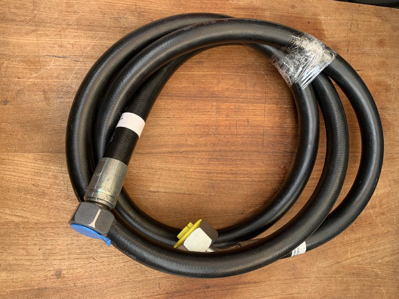 3321618 Grove GMK 5130-2 HOSE
