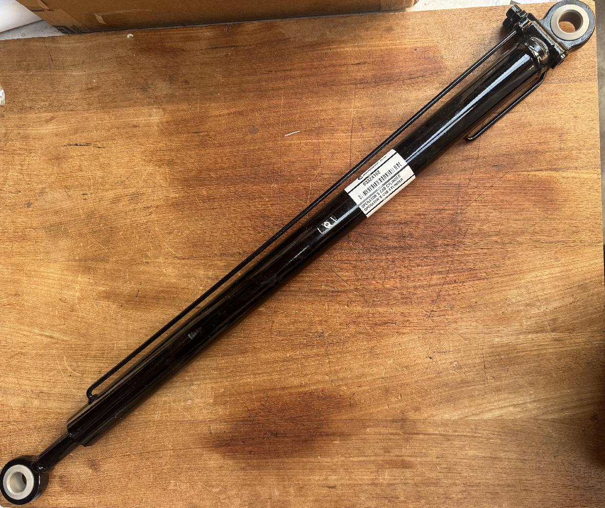 3324162 Grove GMK 2035 CYLINDER