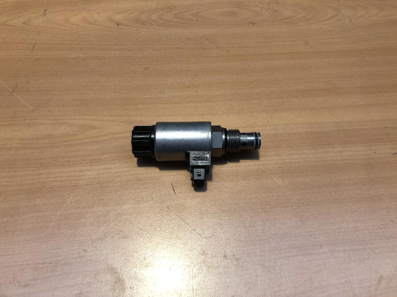 3324257 Grove GMK 2035 2/2-WAY MAGNET VALVE