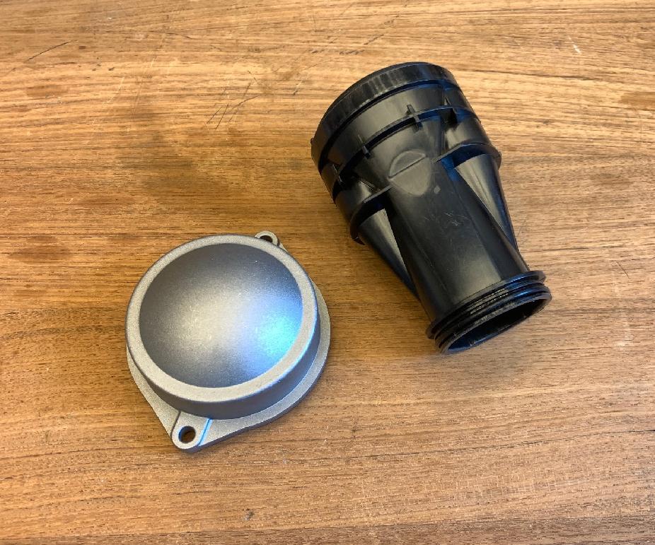 3324337 Grove GMK 6300L AIR BLEED FILTER