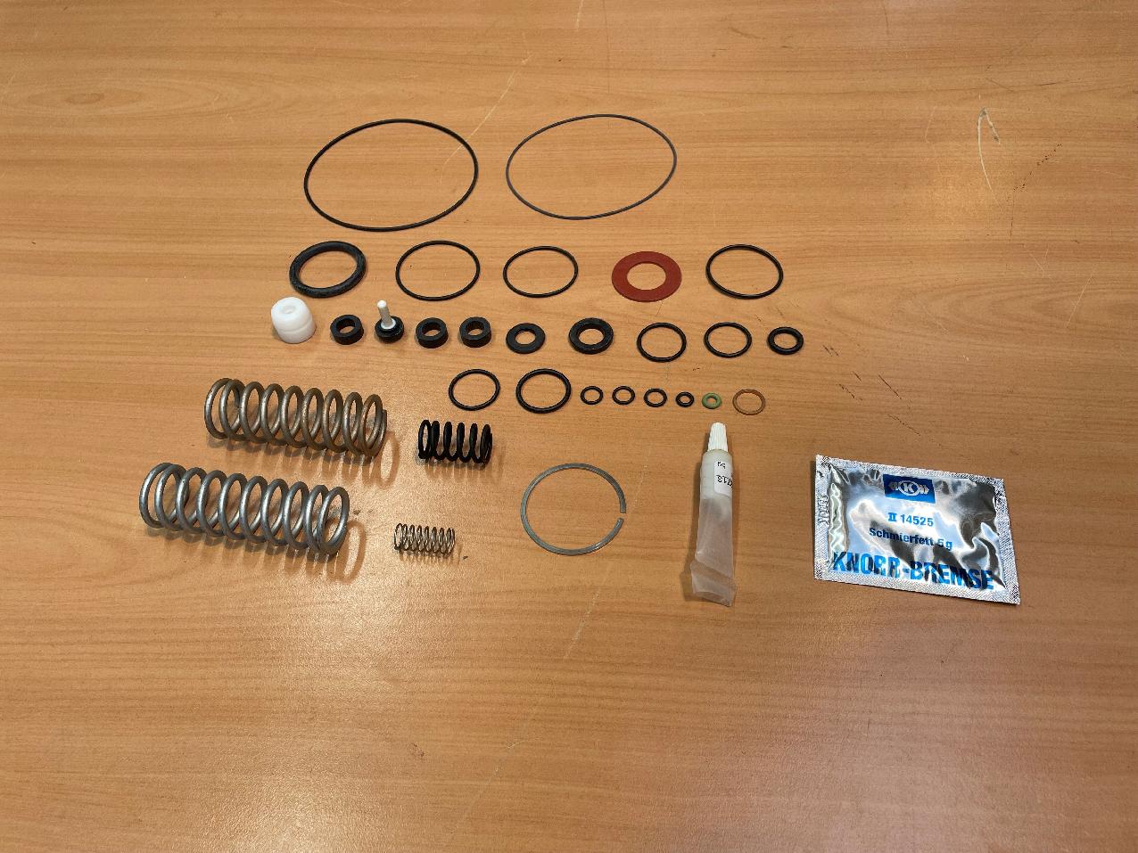 3324484 Grove GMK 2035 REPAIR KIT