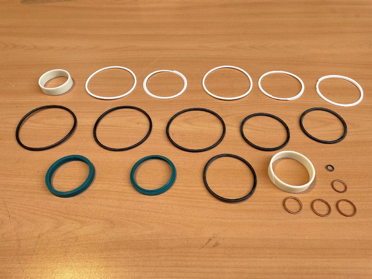3325826 Grove GMK 3050-1 GASKET SET