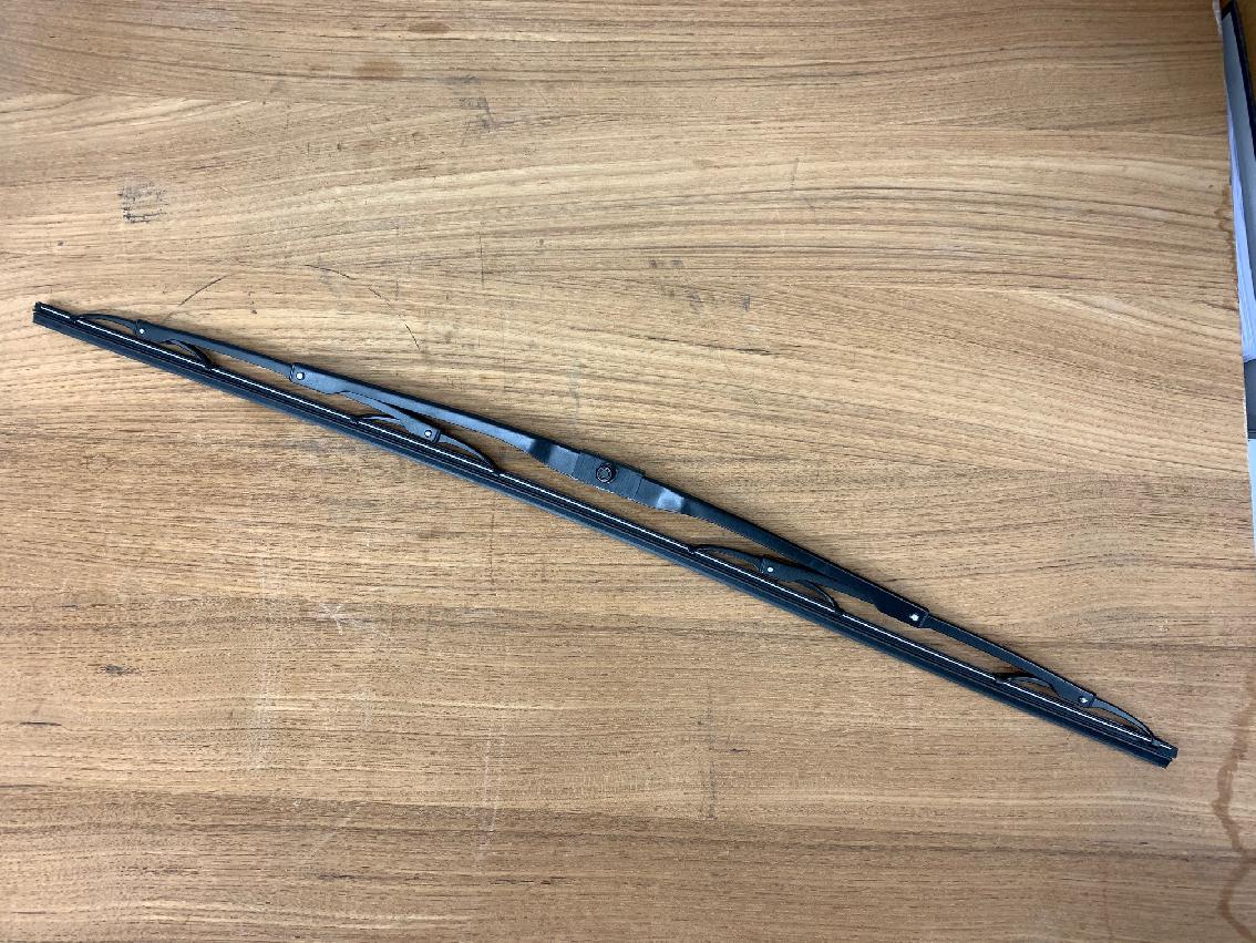 3326121 Grove GMK 2035 WIPER BLADE