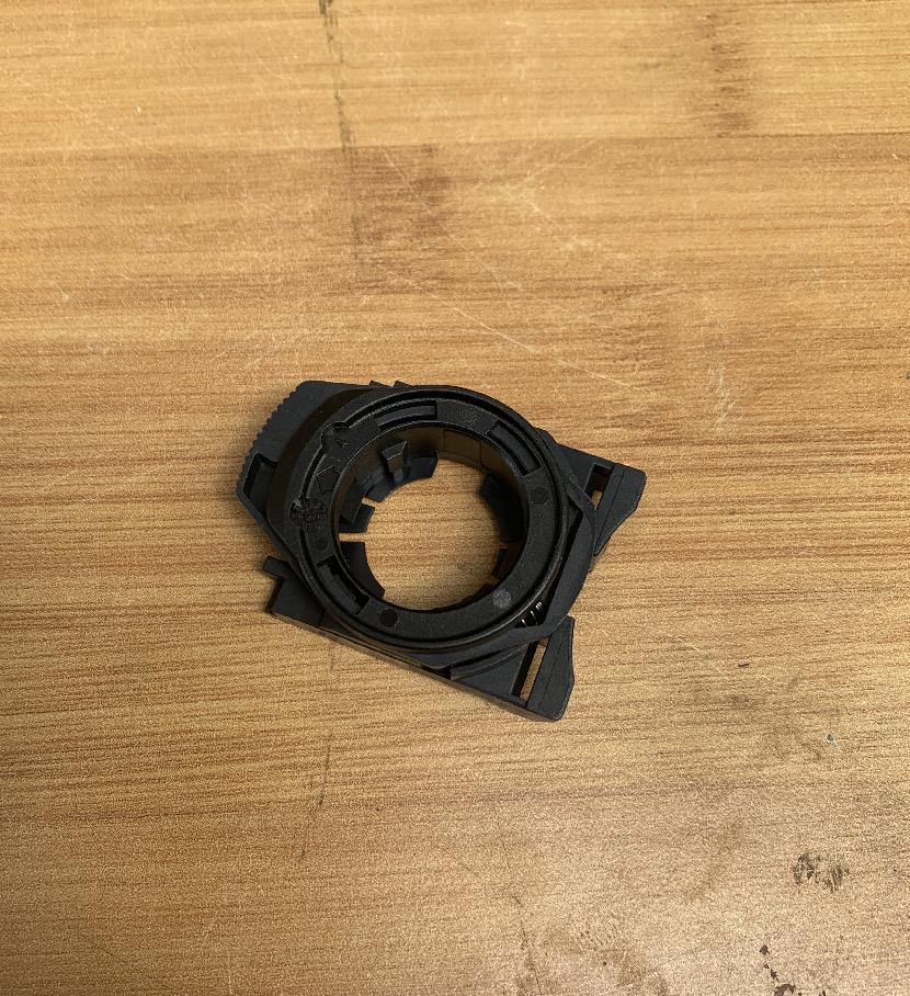 3326175 Grove GMK 3055 MOUNTING BASE