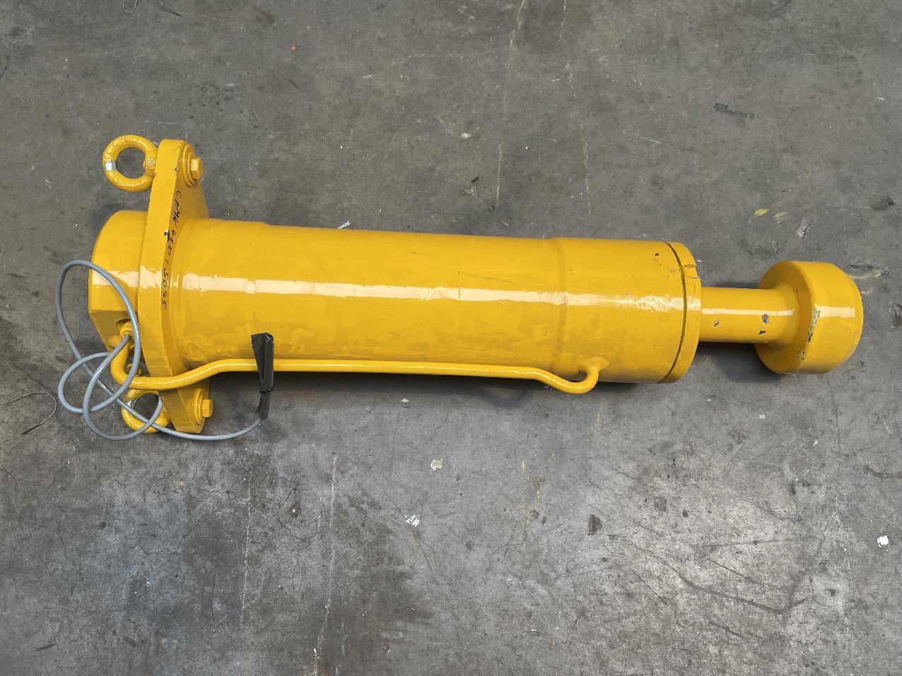 3326953-R Grove GMK CYLINDER-REFURBISHED