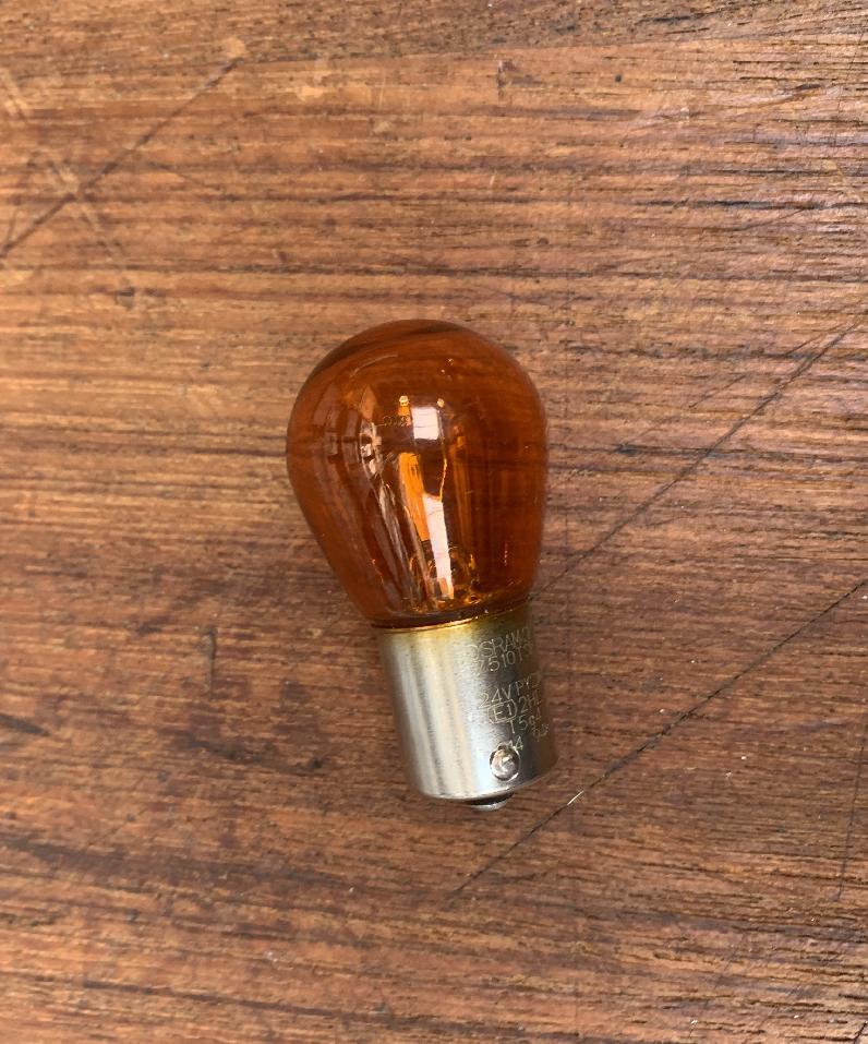 3327578 Grove GMK 4100 BULB (8GA 006 841-241)