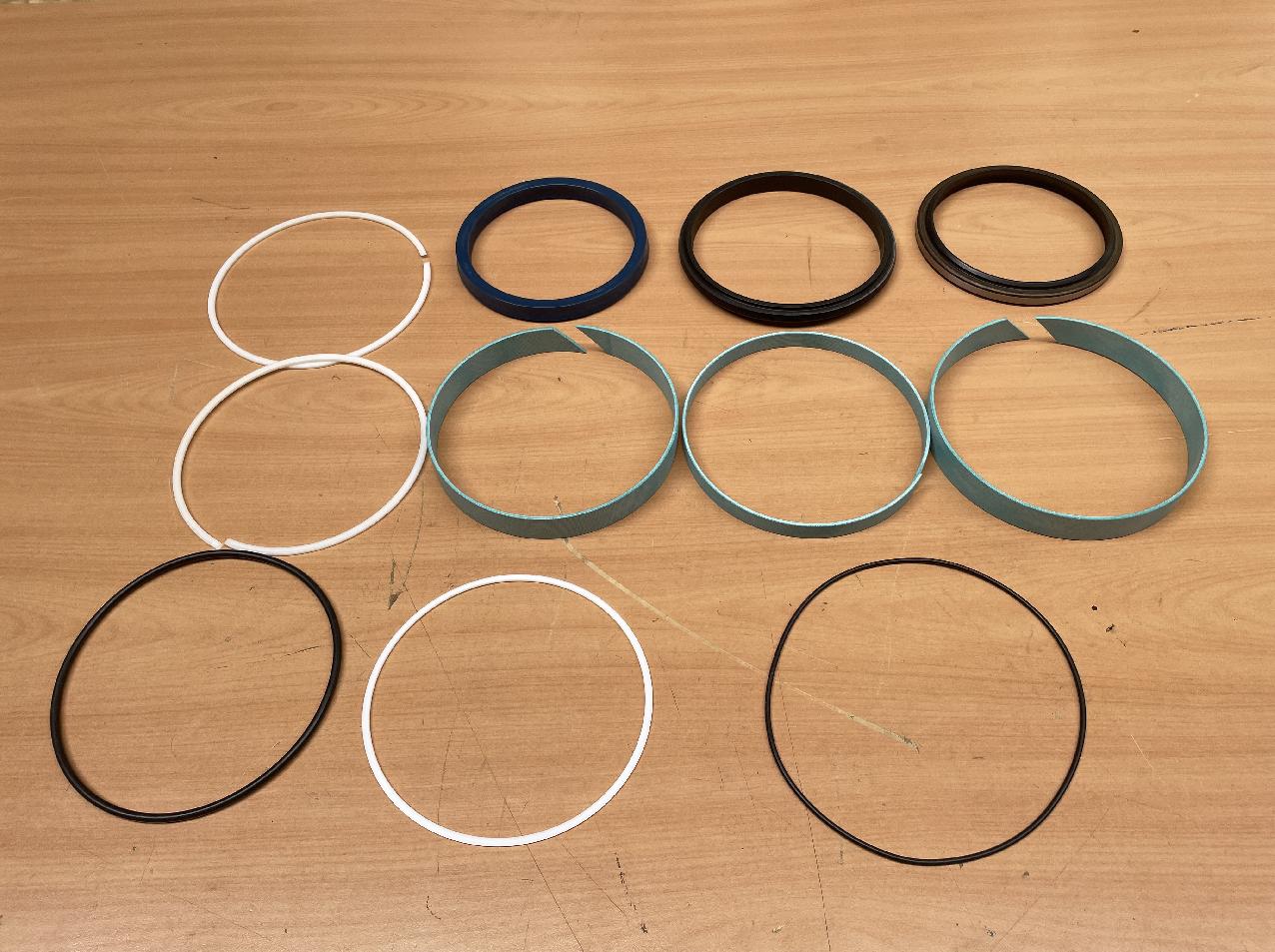 3328014 Grove GMK 5220 SEAL KIT