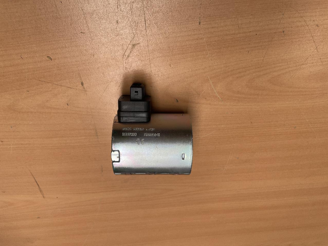 3328589 Grove GMK 5170 SOLENOID-COIL