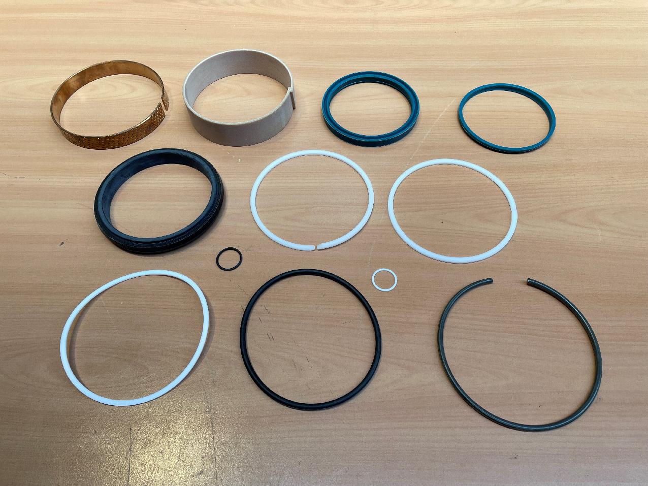 3328844 Grove GMK 4100 GASKET SET