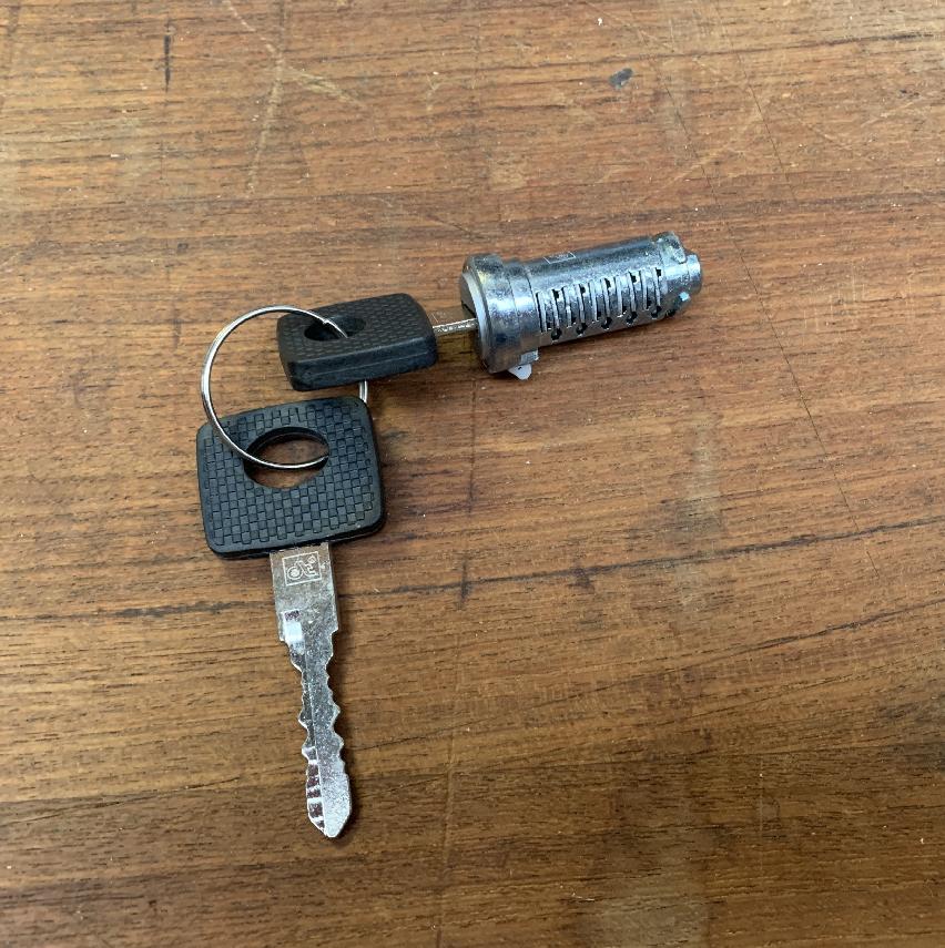 4181353 Grove GMK 3060 LOCK ASSY.