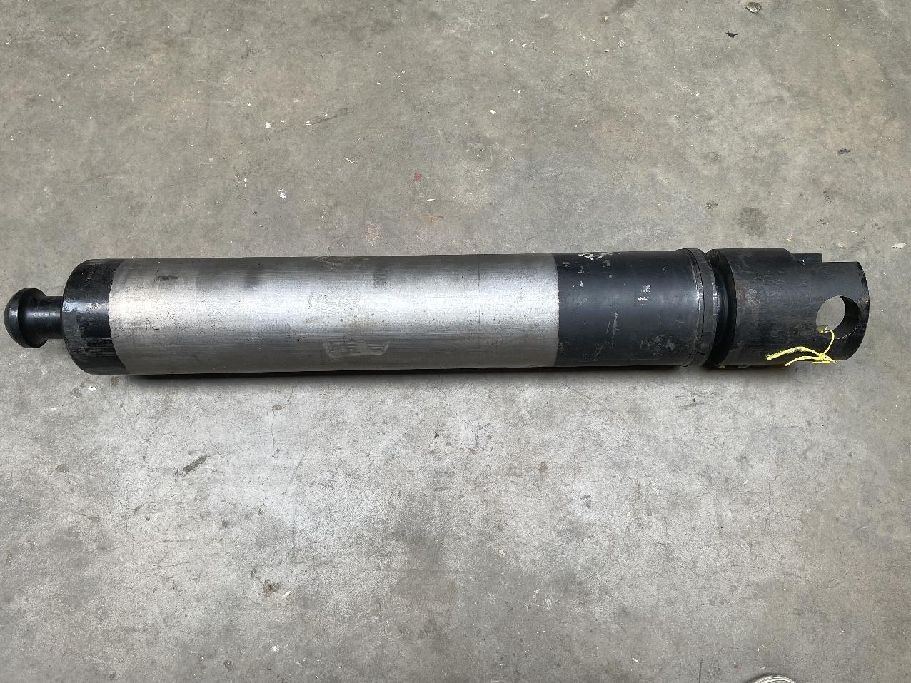 6372003181 Grove GMK OUTRIGGER CYLINDER
