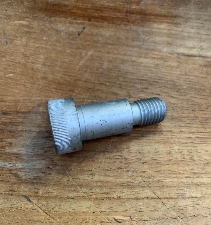 7128271358 Grove GMK SET SCREW, M20X30-12.9