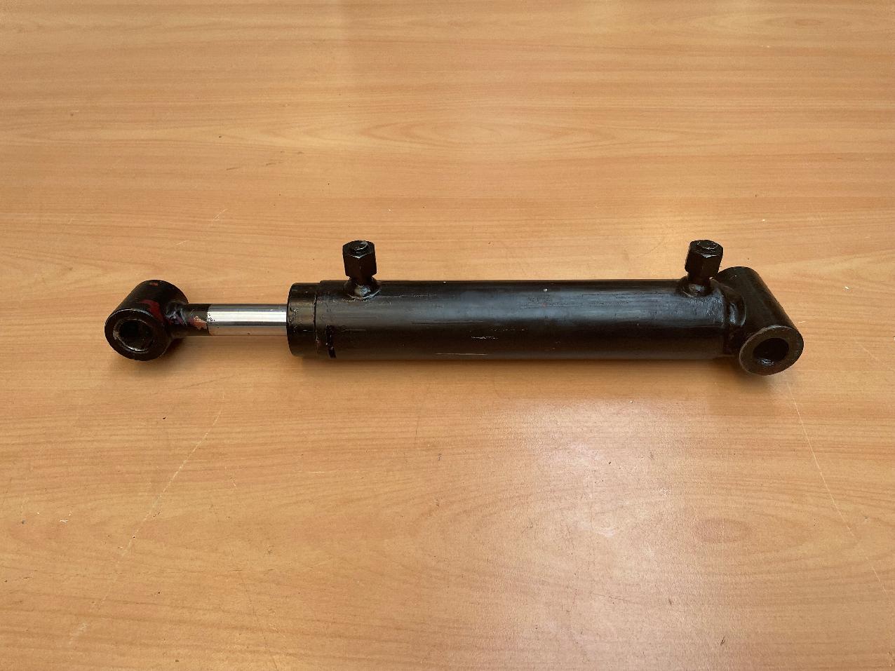 7372005245 Grove GMK STEER CYLINDER