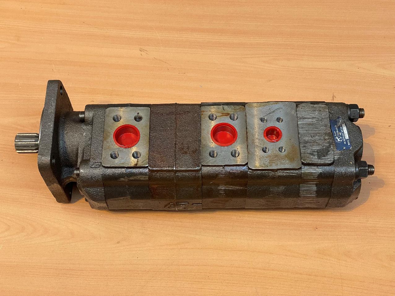 7722000034 Grove GMK PUMP