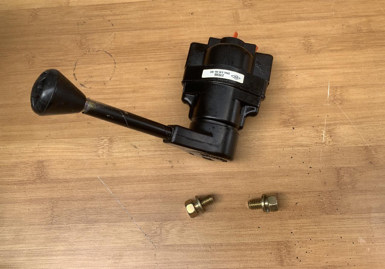7926000198 Grove RT 60S VALVE ASSEMBLY