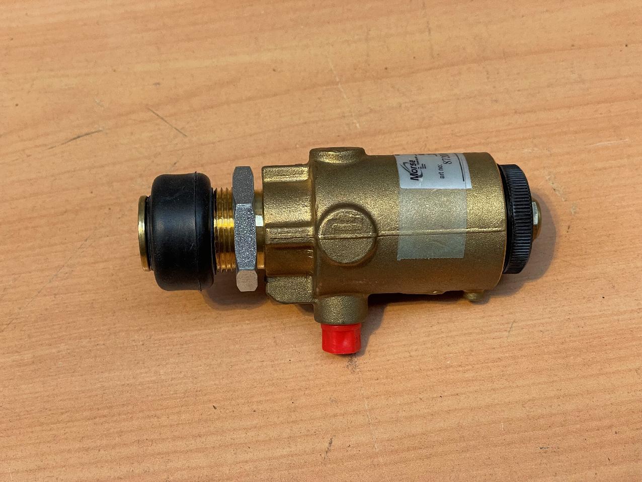 8925155 Grove GMK VALVE