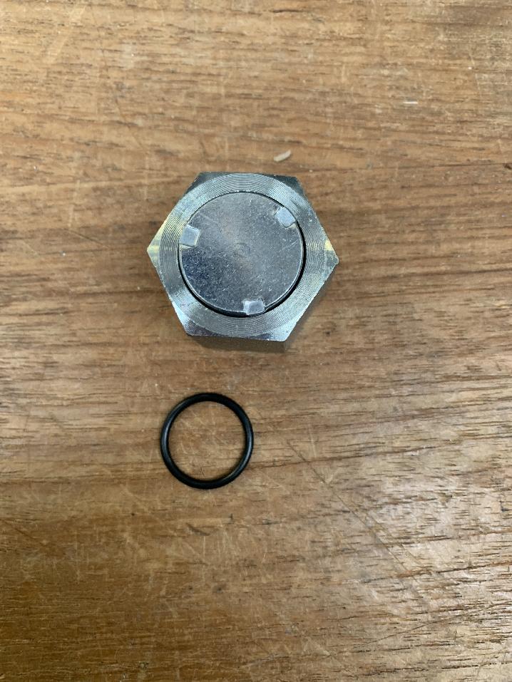 9372103550 Grove RT 760E CAP