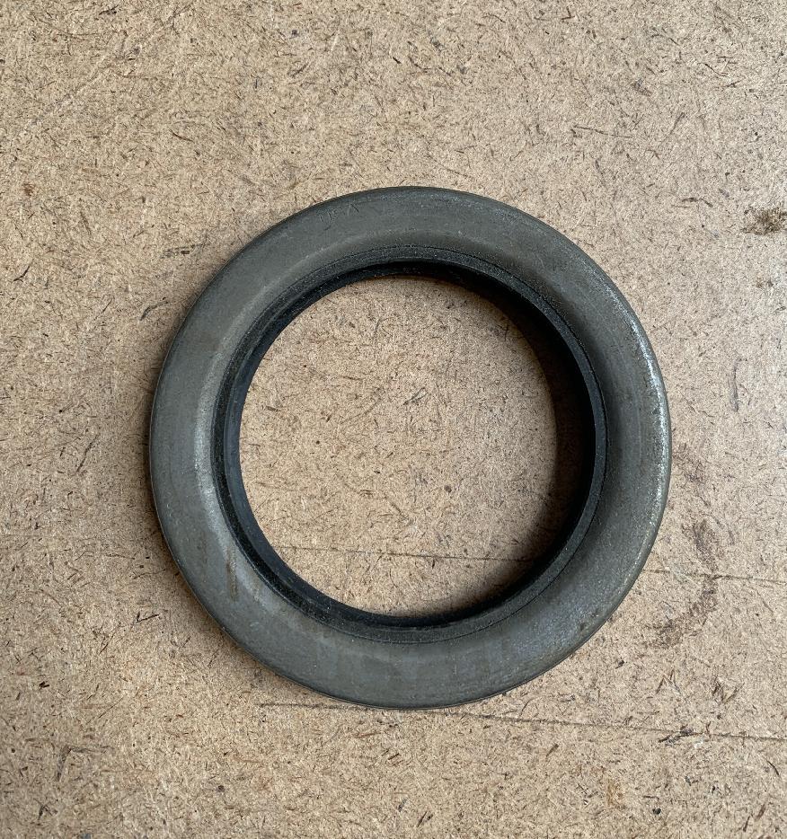 9904102555 Grove GMK OIL SEAL
