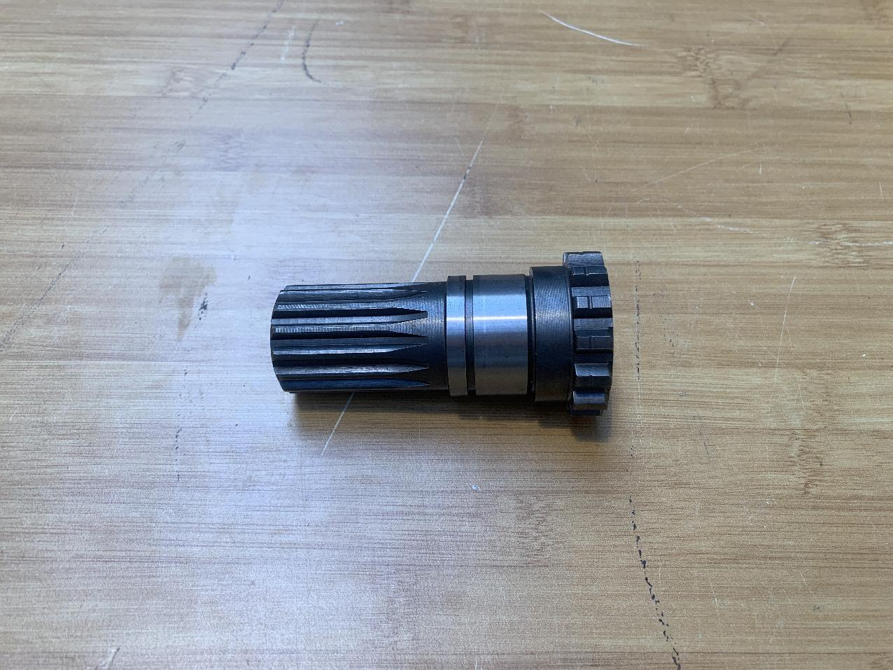 9904105394 Grove RT 650 E SHAFT