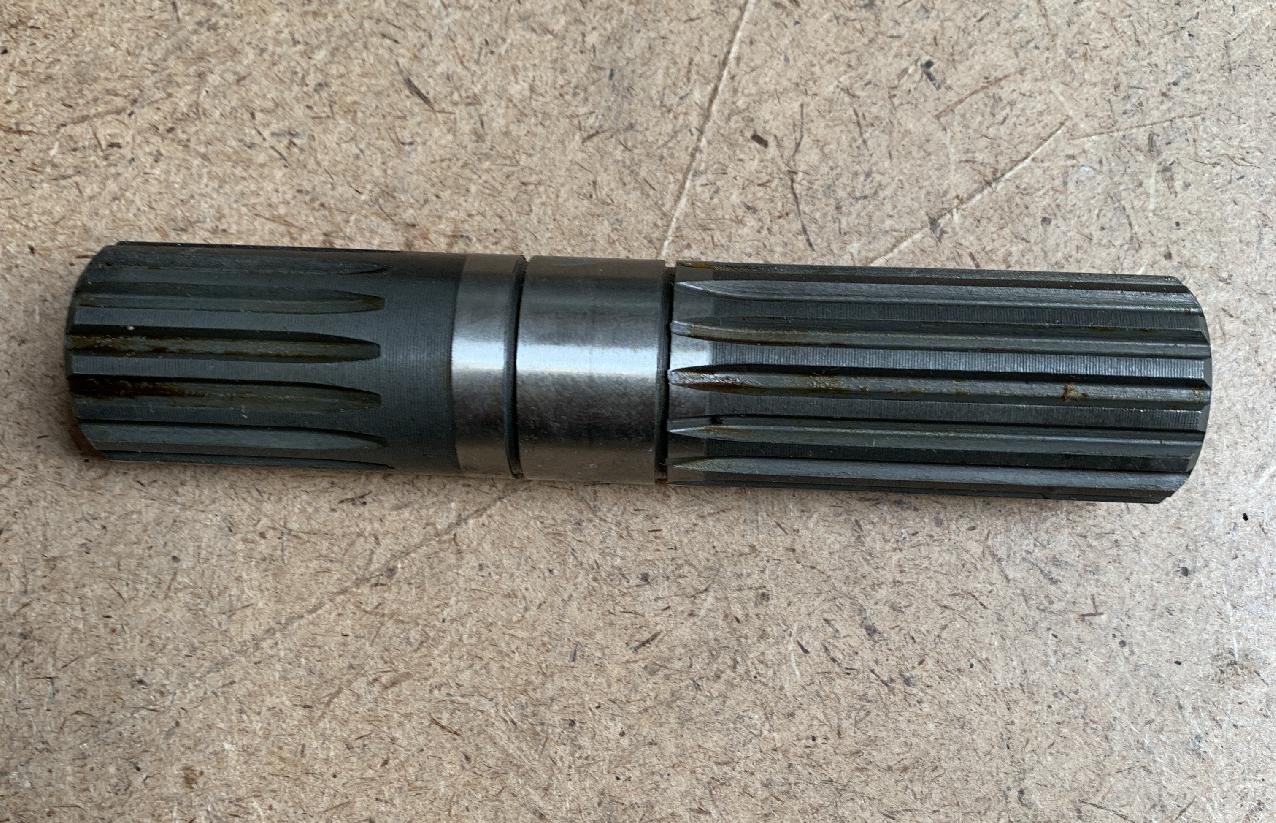 9904105979 Grove AT / RT / GMK SHAFT