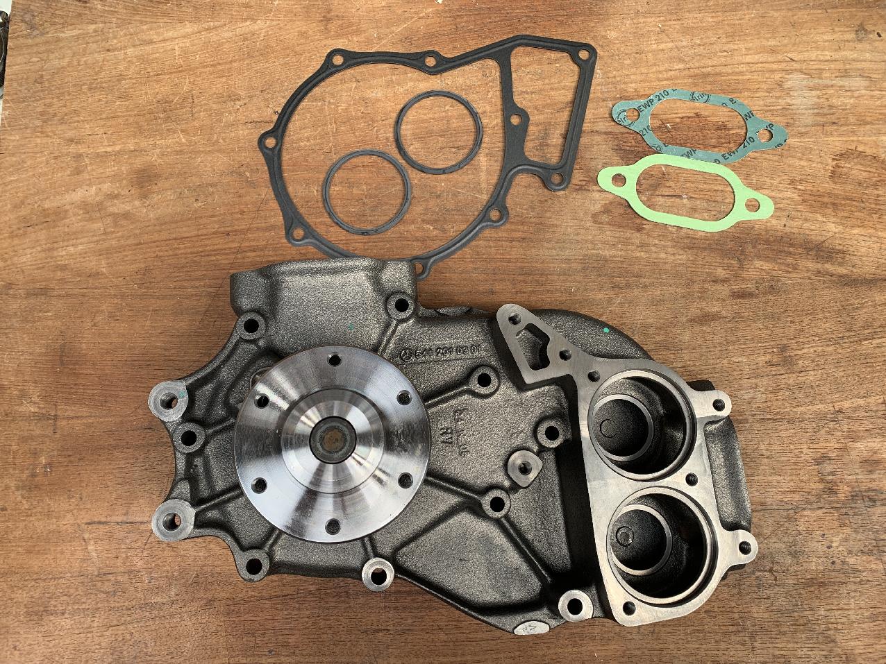 997-070-15518 Faun ATF 220G-5 WATER PUMP