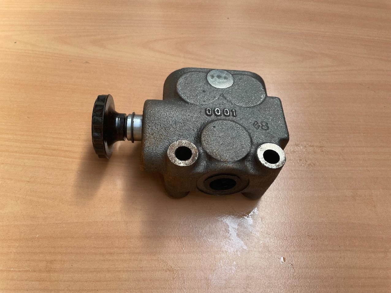 GR217 Grove GMK 2-WAY VALVE